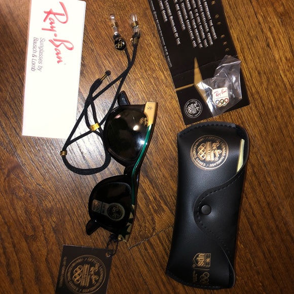 Vintage Ray-Ban Wayfarer Atlanta 1996 Olympics